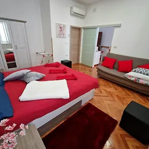  Apartment Tower