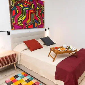 Apartment Life, Rijeka